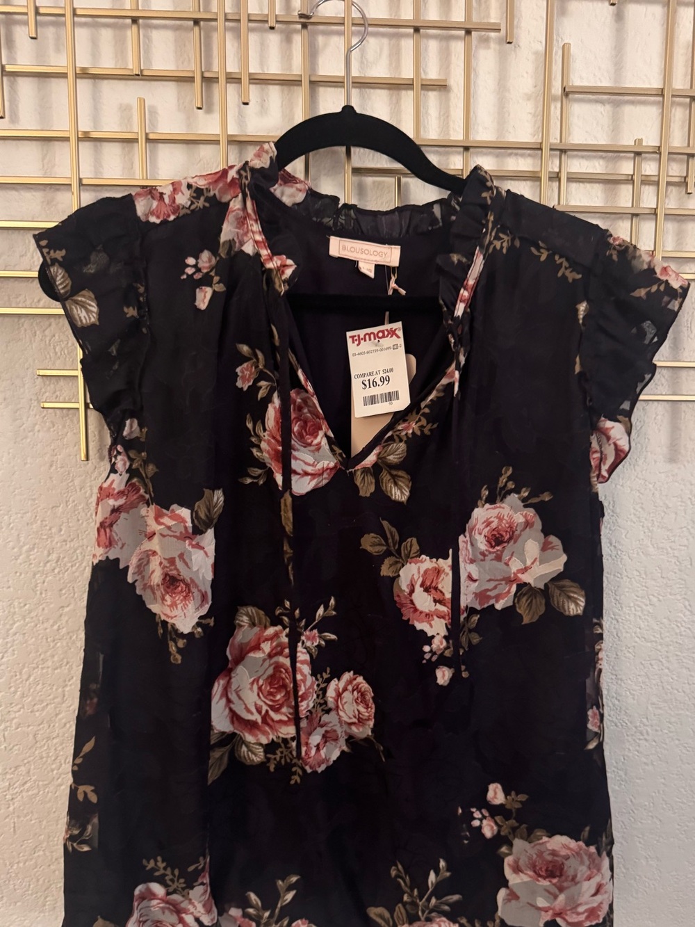 BLU SANGEOFF Floral Tie-Neck Blouse in Black with Pink Roses